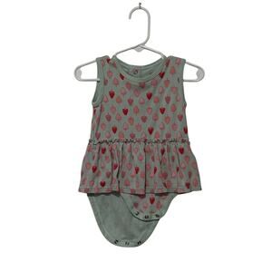 Amazon Essentials onesie size 18M